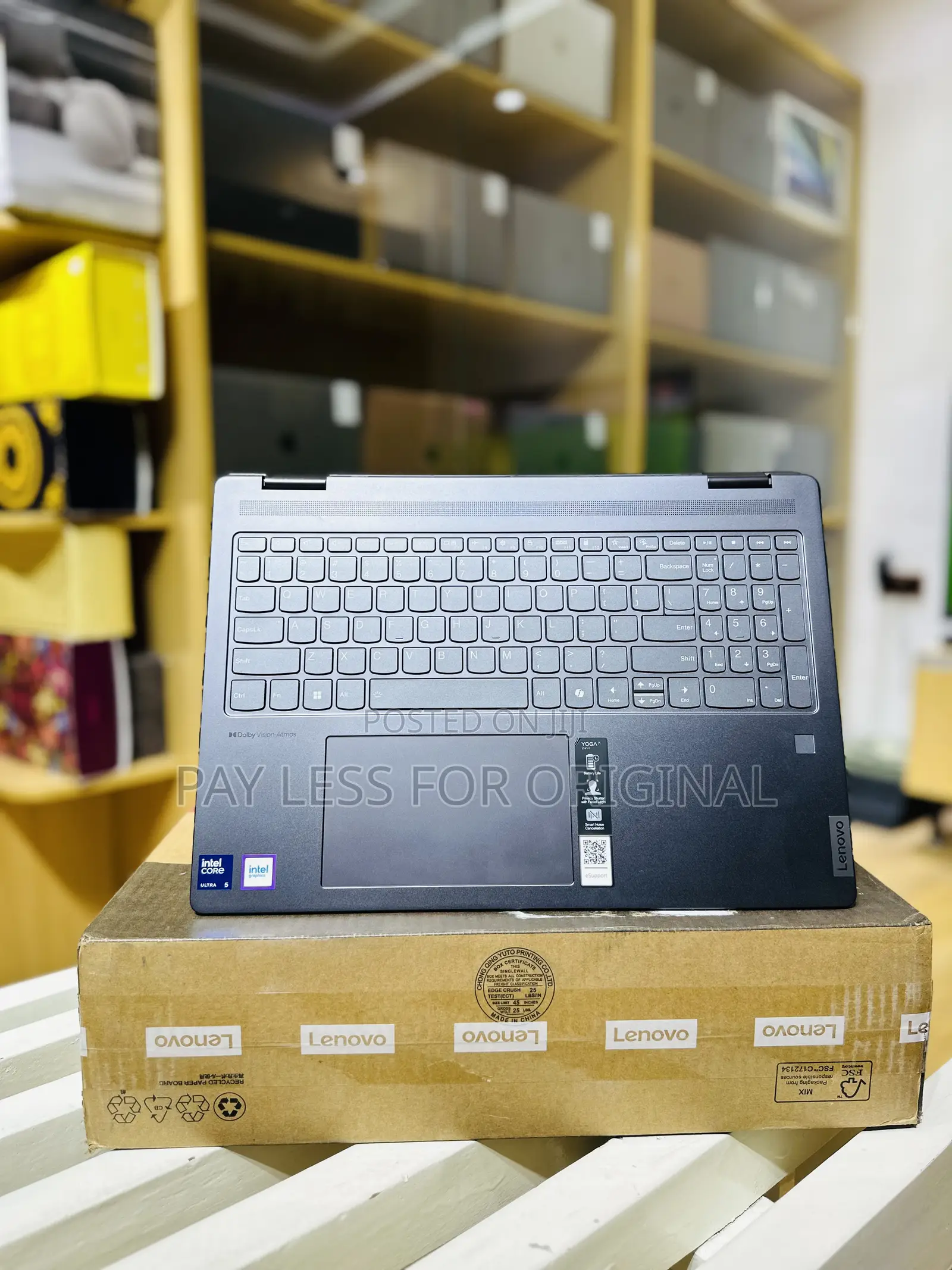 New Laptop Lenovo Yoga 710 16GB Intel Core I5 SSD 512GB