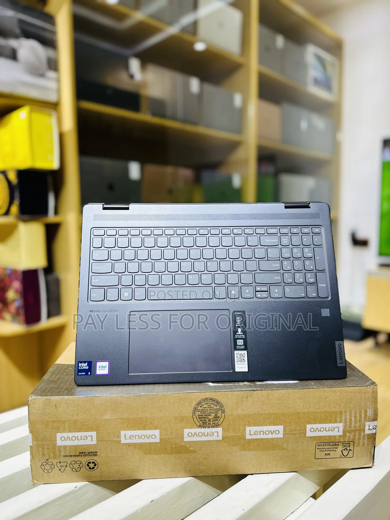 New Laptop Lenovo Yoga 710 16GB Intel Core I5 SSD 512GB