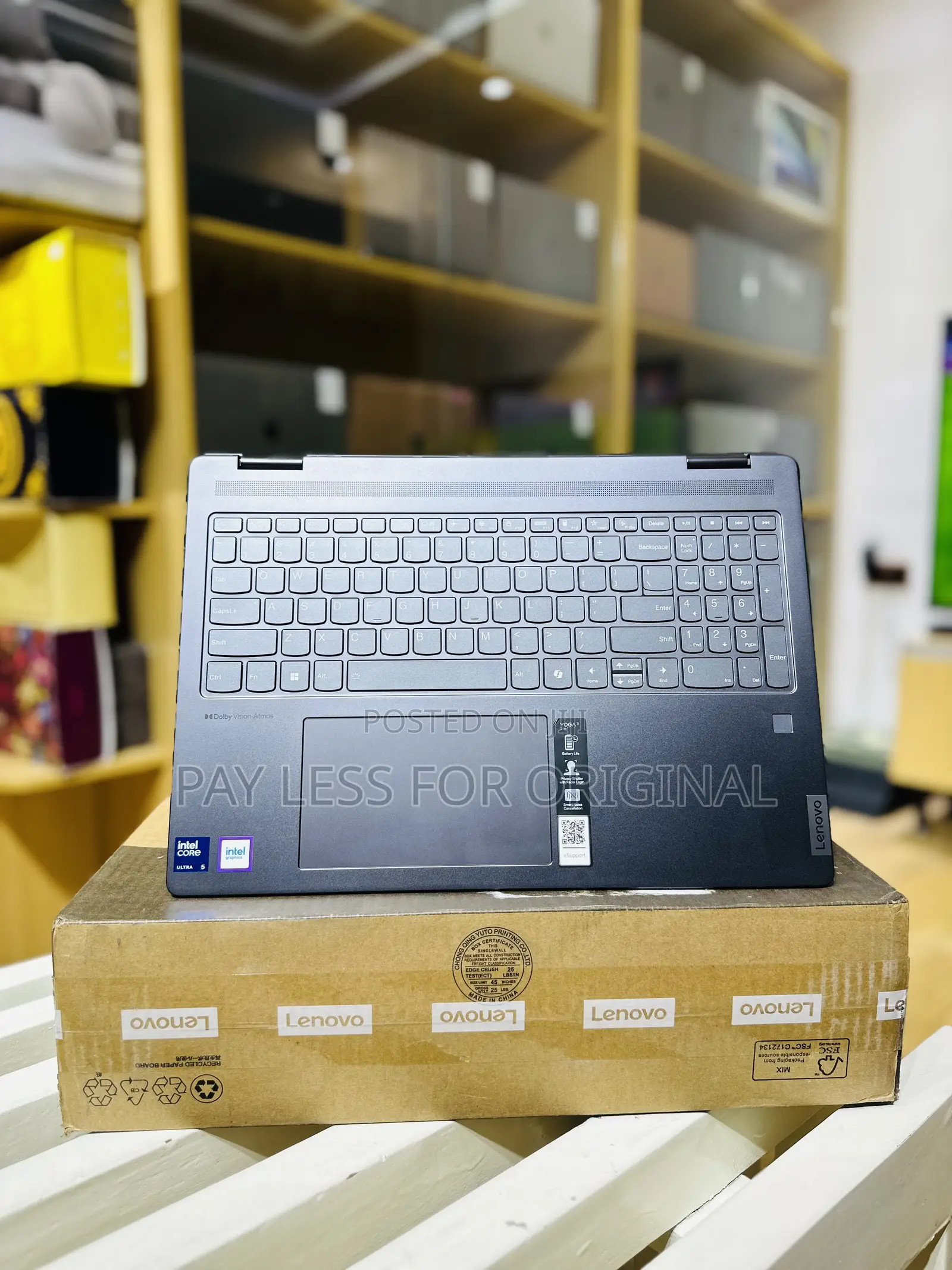 New Laptop Lenovo Yoga 710 16GB Intel Core I5 SSD 512GB