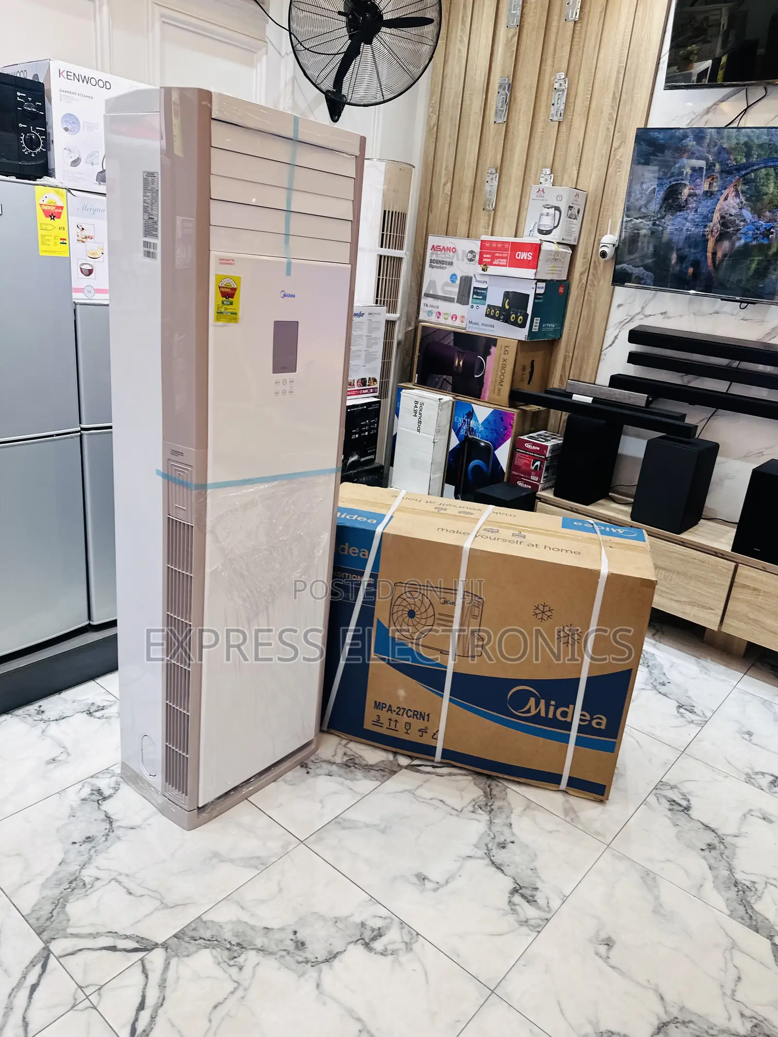 3hp White Midea Split Floor. 