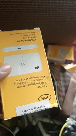 Universal 4G Mifi + Extra Battery