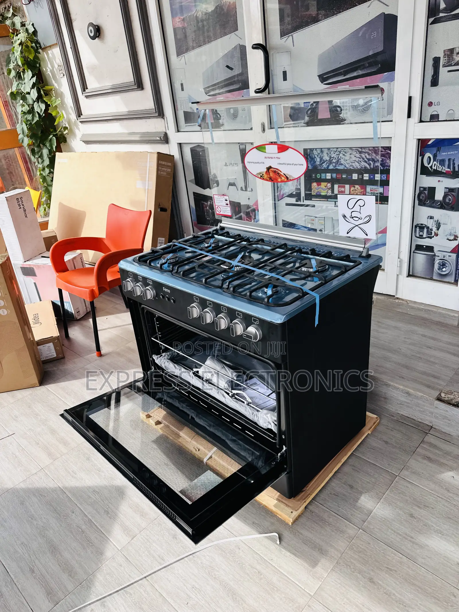 Very Affordable Black 5burner Gas 60/90.