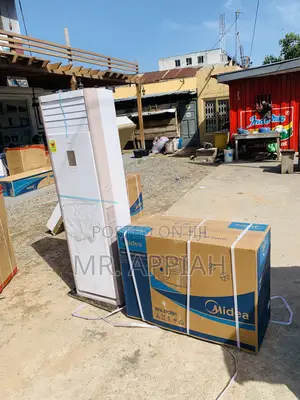 Energy Saving Midea 3.0hp Floor Standing Air Conditioner.