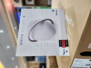 Onyx Studio 8