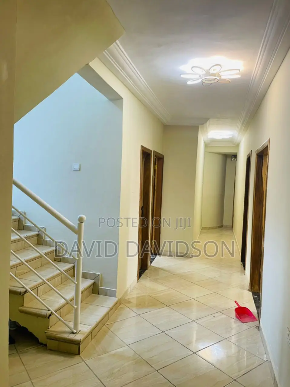6bdrm Mansion in Executive 6 Bedroom, Tema Metropolitan for rent