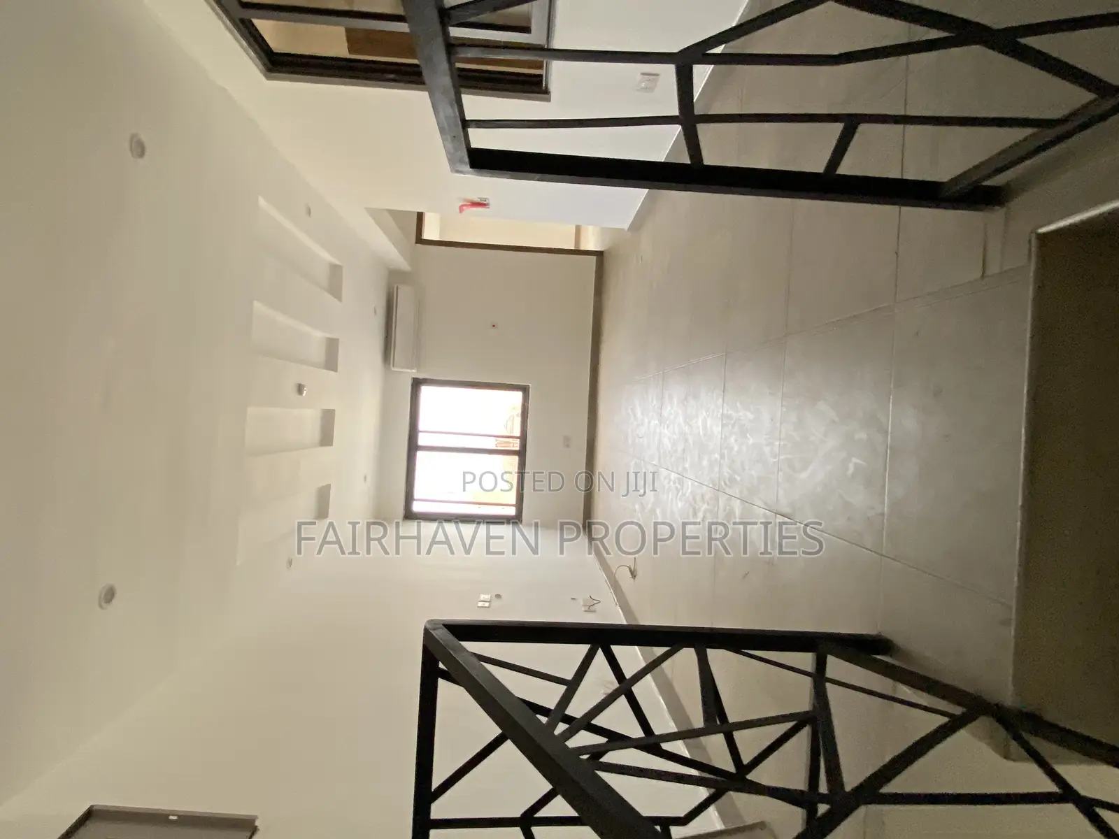 4bdrm House in Tseaddo, Airport Residential Area for rent