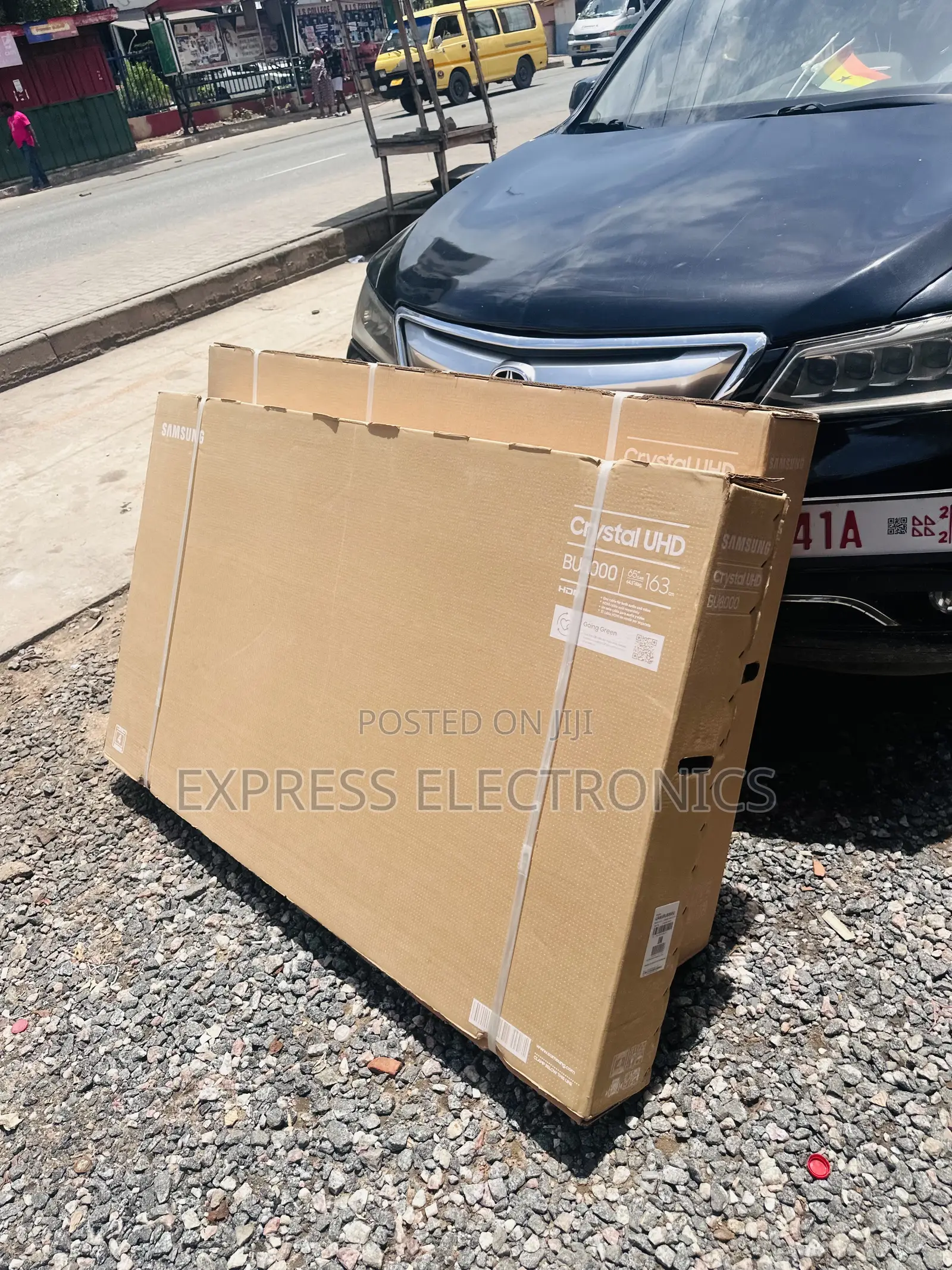 Unique Slim Design Samsung UHD Smart 65 Bu 8000