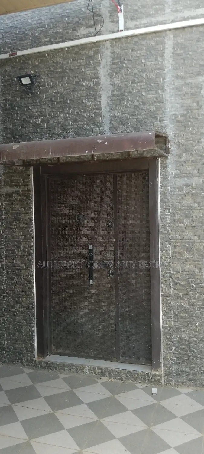 2bdrm Apartment in Lakeside, Accra Metropolitan for rent