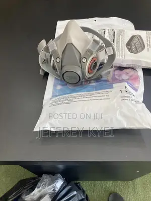 3M Half Face Mask/ Respirator
