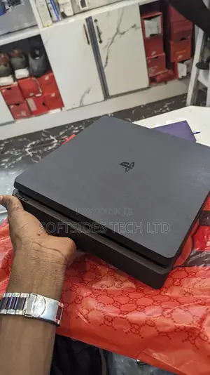 Playstation 4 SLIM 500GB+Controller, Satisfaction Guaranteed