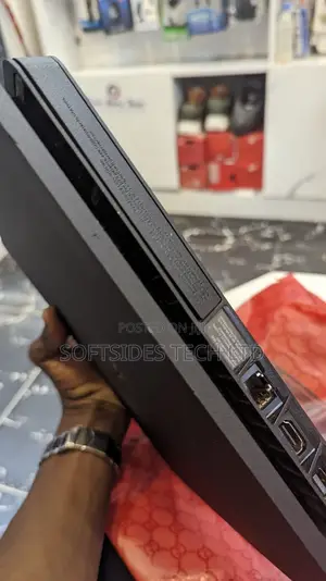 Ps4 Slim 500gb+Controller - Certified Quality Fun!+ 8 Games