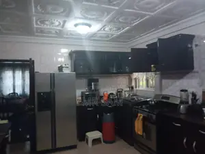 6bdrm Mansion in Around West Hills for sale