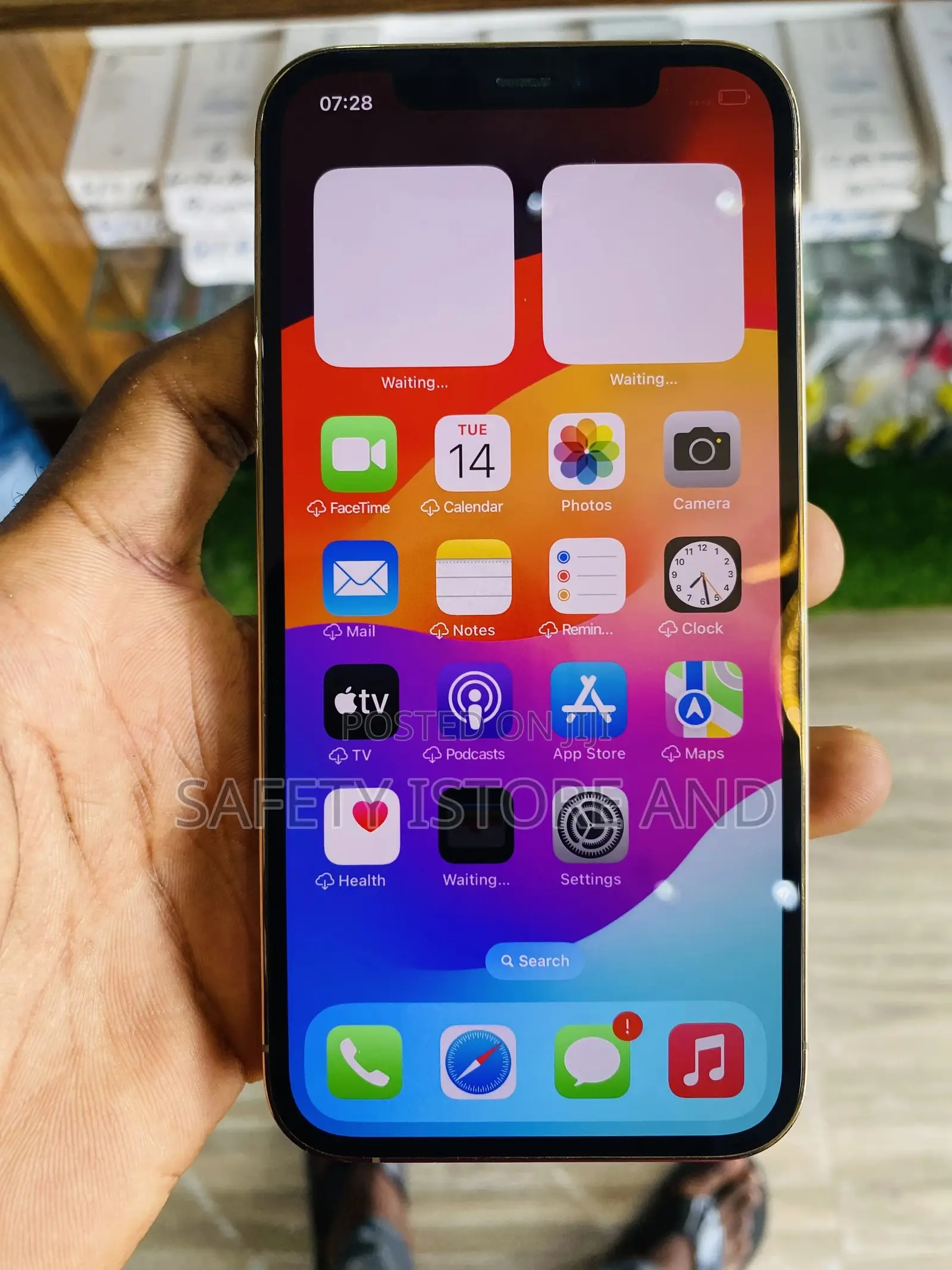 New Apple iPhone 12 Pro 256 GB Gold