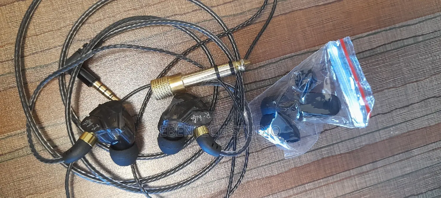 In Ear Monitoring Earbuds With Microphone