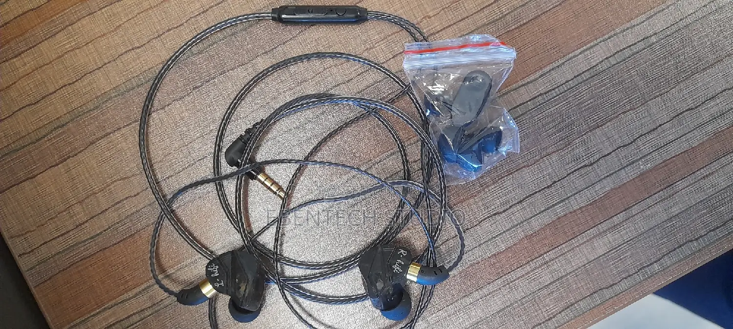 In Ear Monitoring Earbuds With Microphone