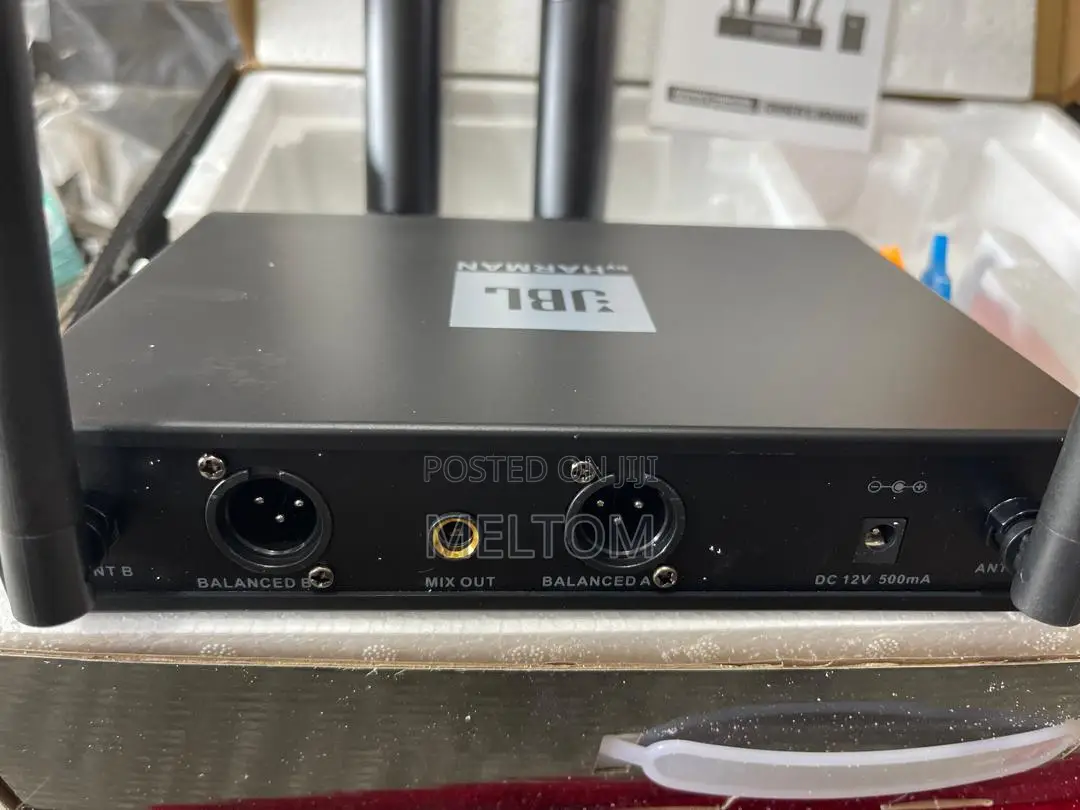 JBL Mv300pro 2in1 Cordless Microphone