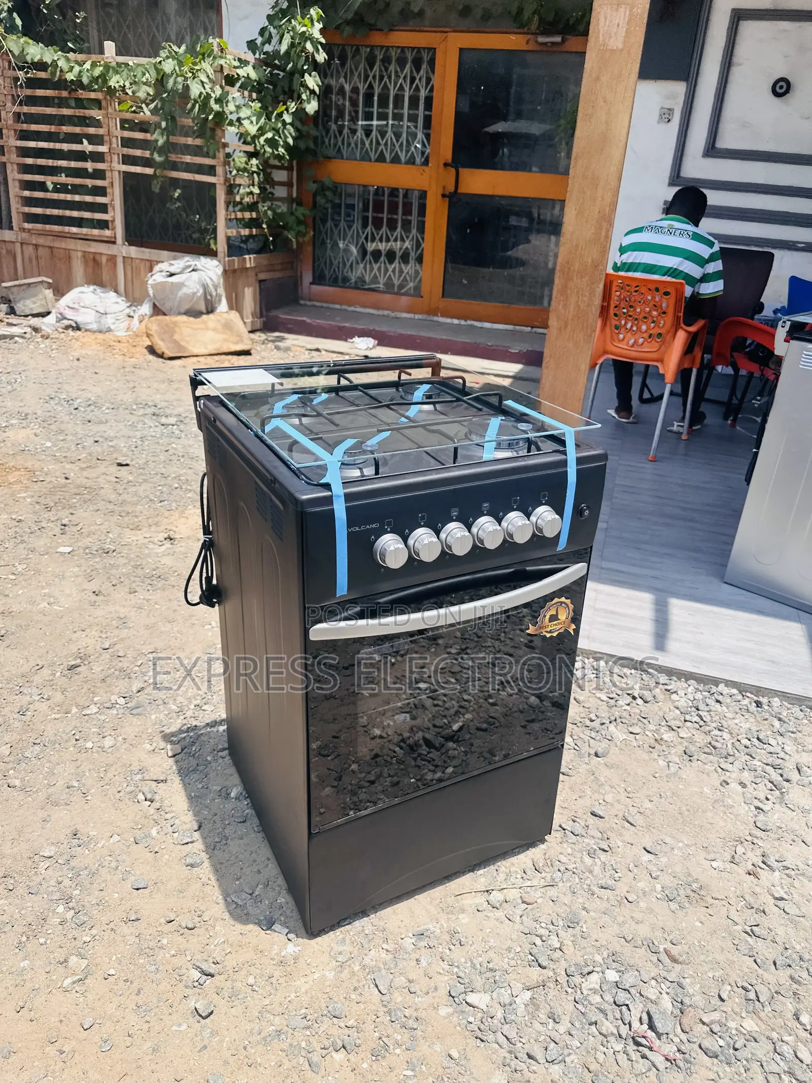 4burner Black Volcano 50/50 Gas Cooker Oven Grill.