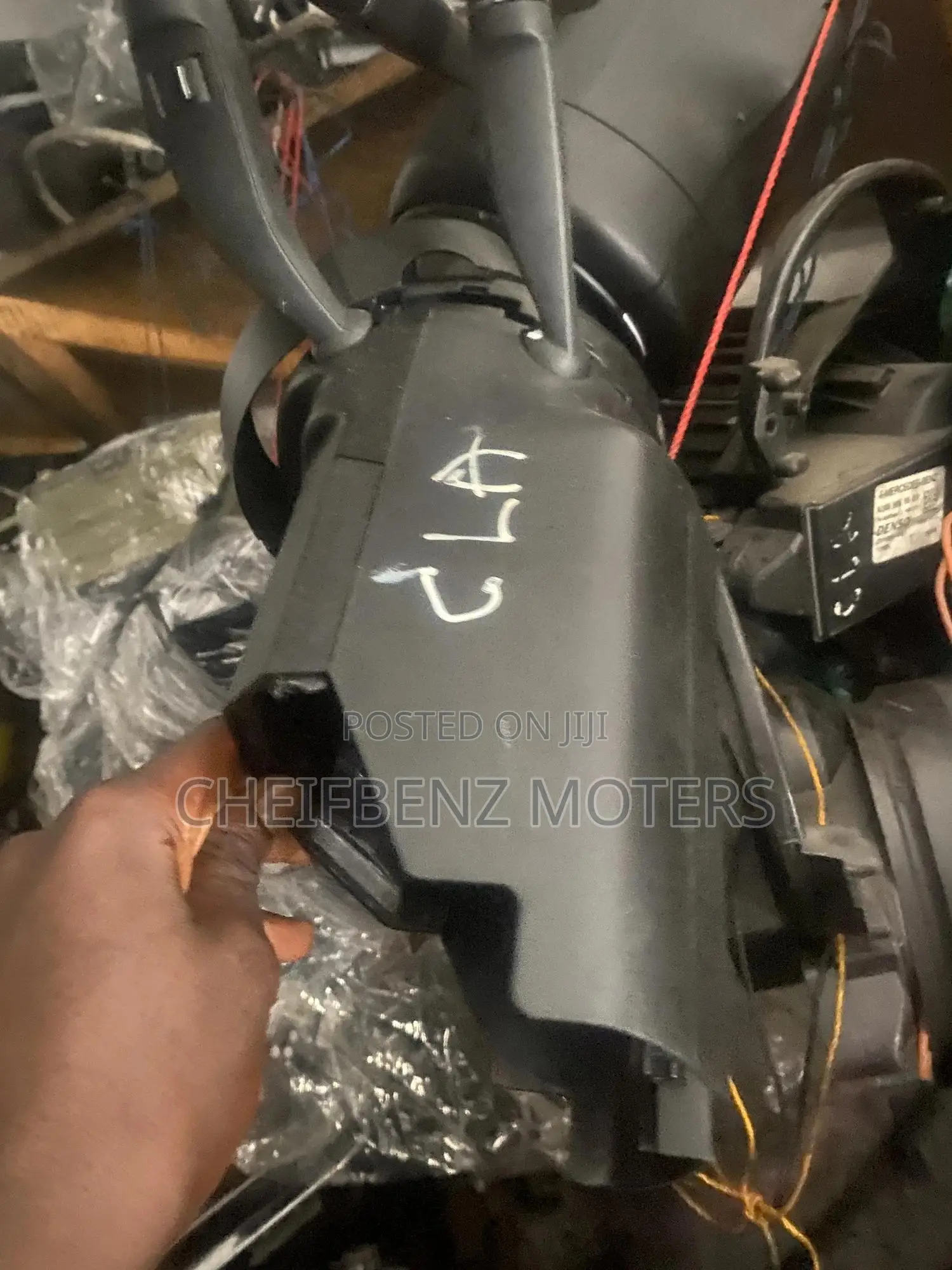 Mercedes Benz Cla Horn Plate and Steering Column