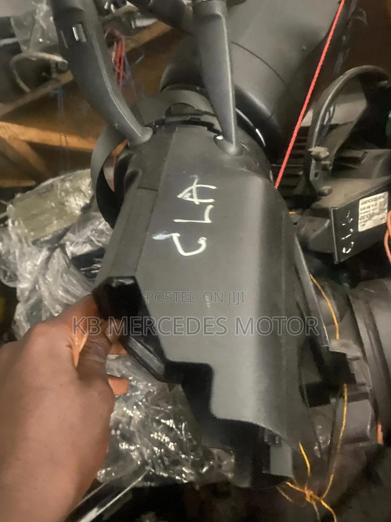 Mercedes Benz Cla Horn Plate and Steering Column