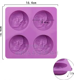 4 Cavity Silicone Moon Face Mold