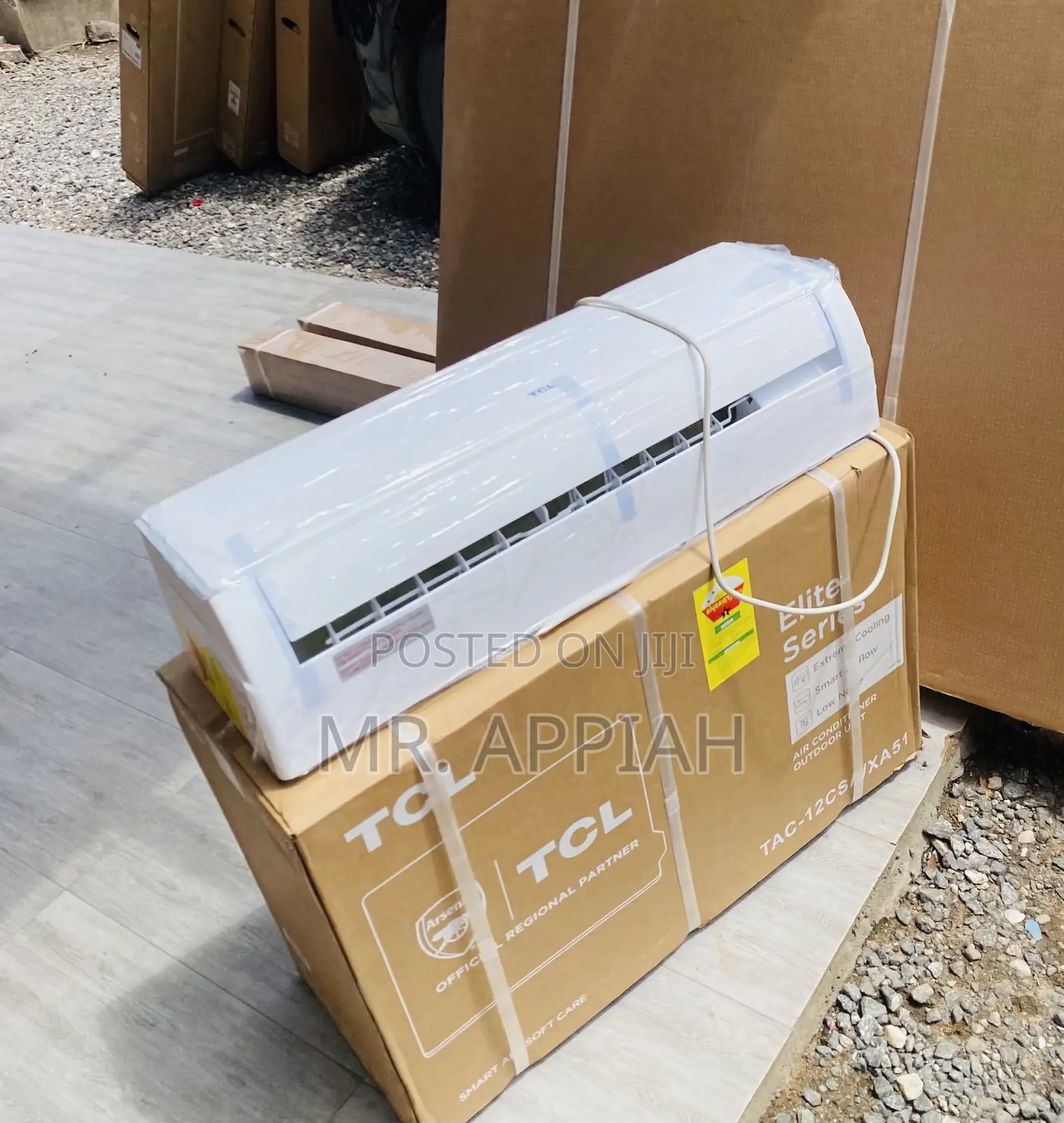 Fast Chilling TCL 1.5hp Split Type Electric Ac(White).