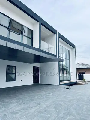 5bdrm House in Ashaley Botwe for sale