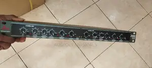234xl 2-/3-/4-Way Electronic Audio Crossover