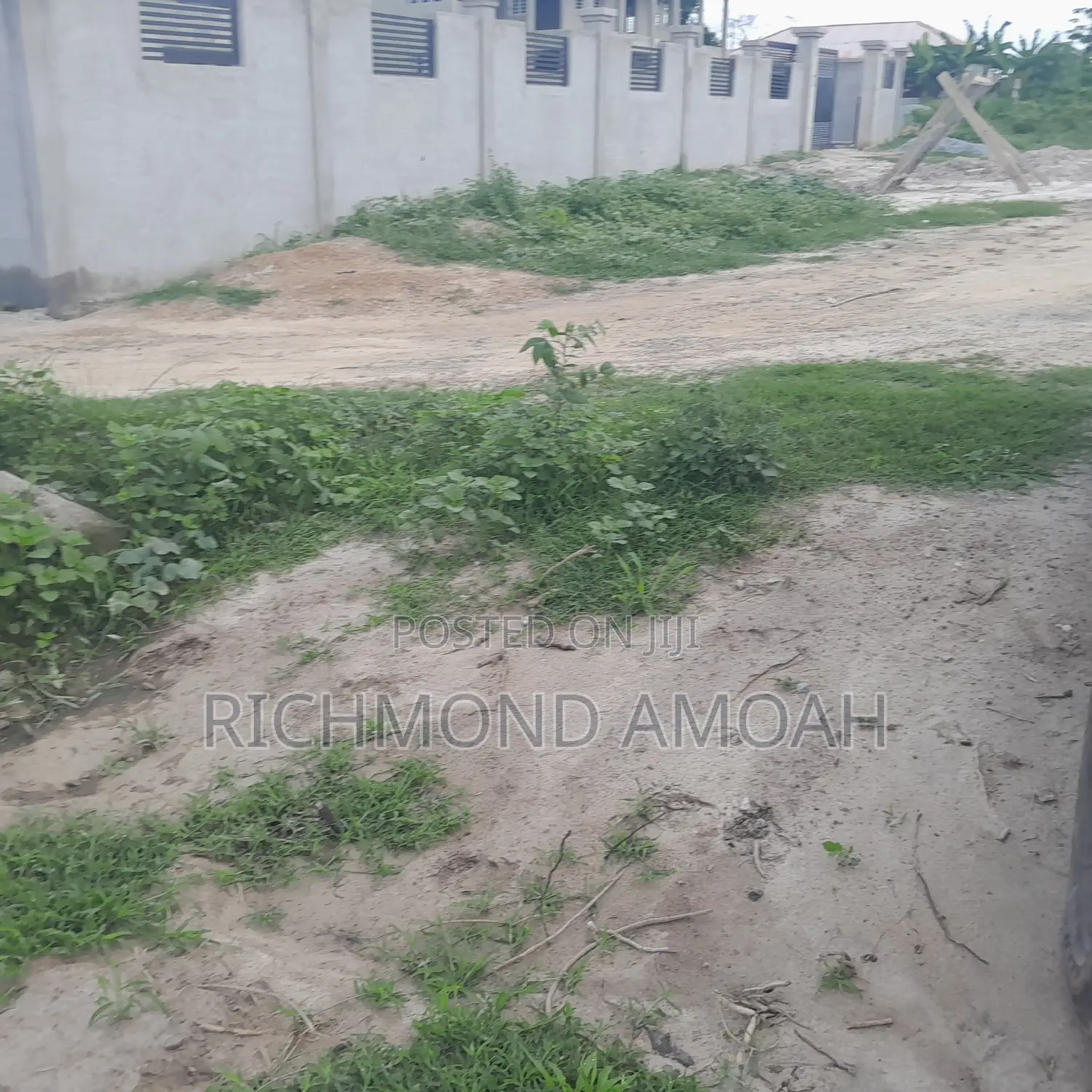 Half Plot for Sale at Saint John's
