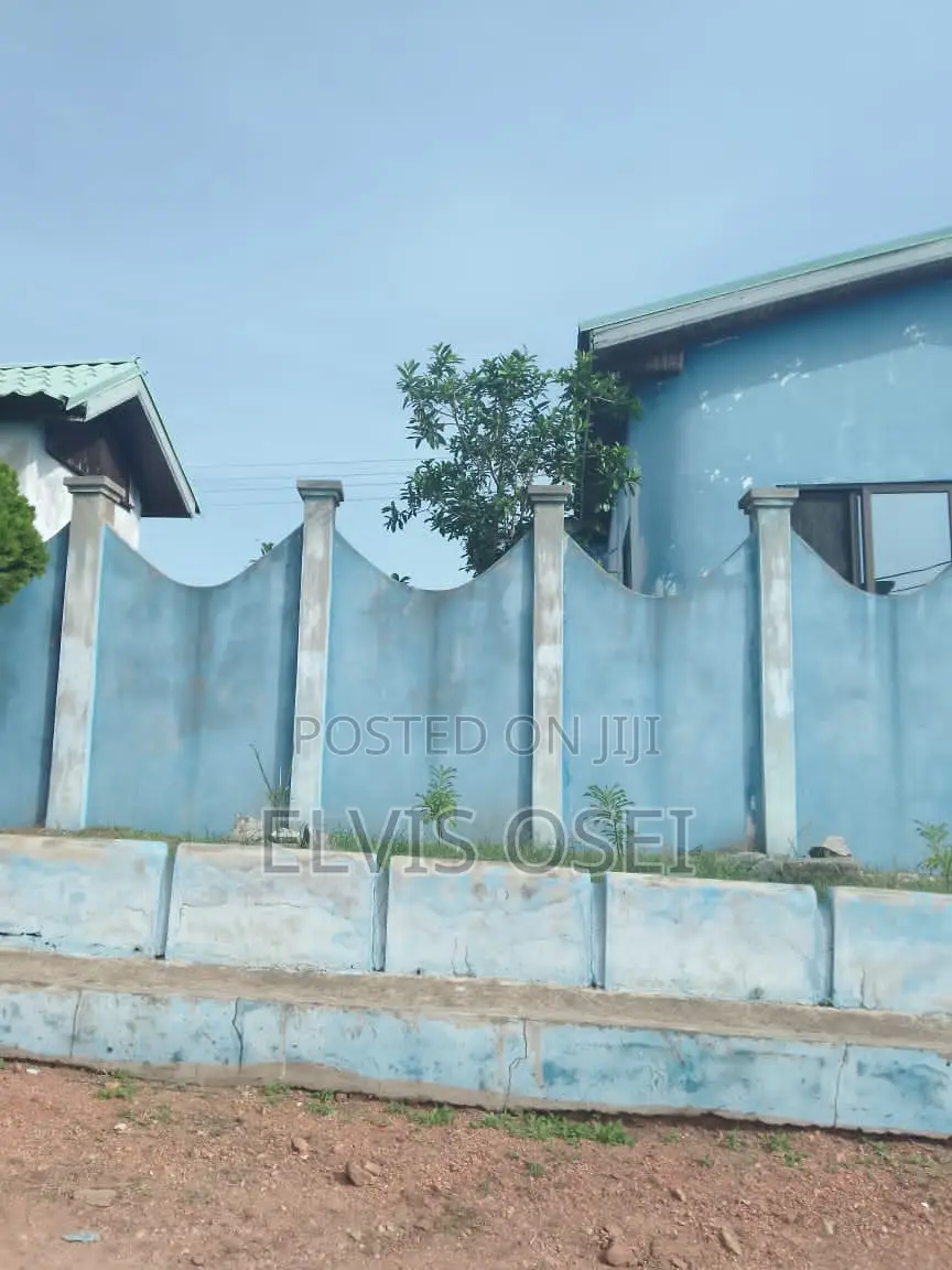 3bdrm House in Macharty Hills, Accra Metropolitan for sale