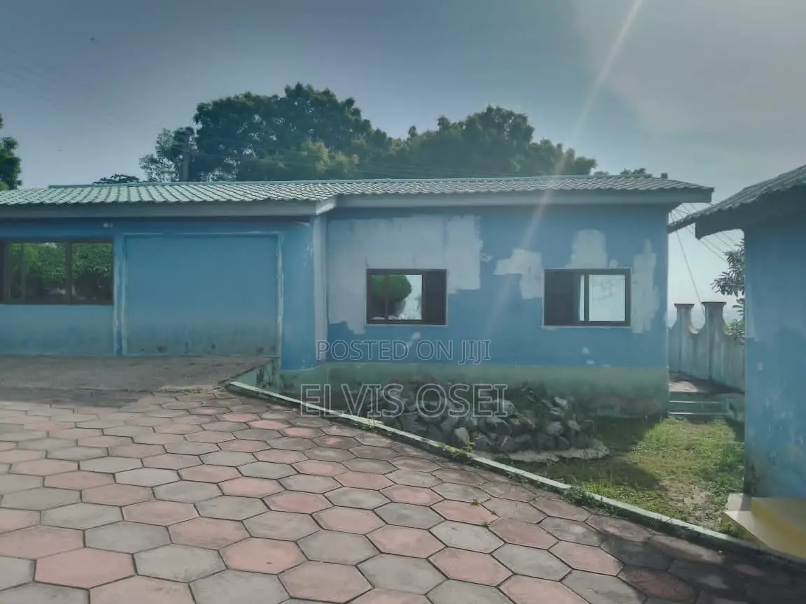 3bdrm House in Macharty Hills, Accra Metropolitan for sale