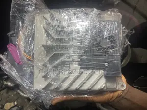 Mercedes Benz S500 S550 W222 Radio Amplifier or Boaster