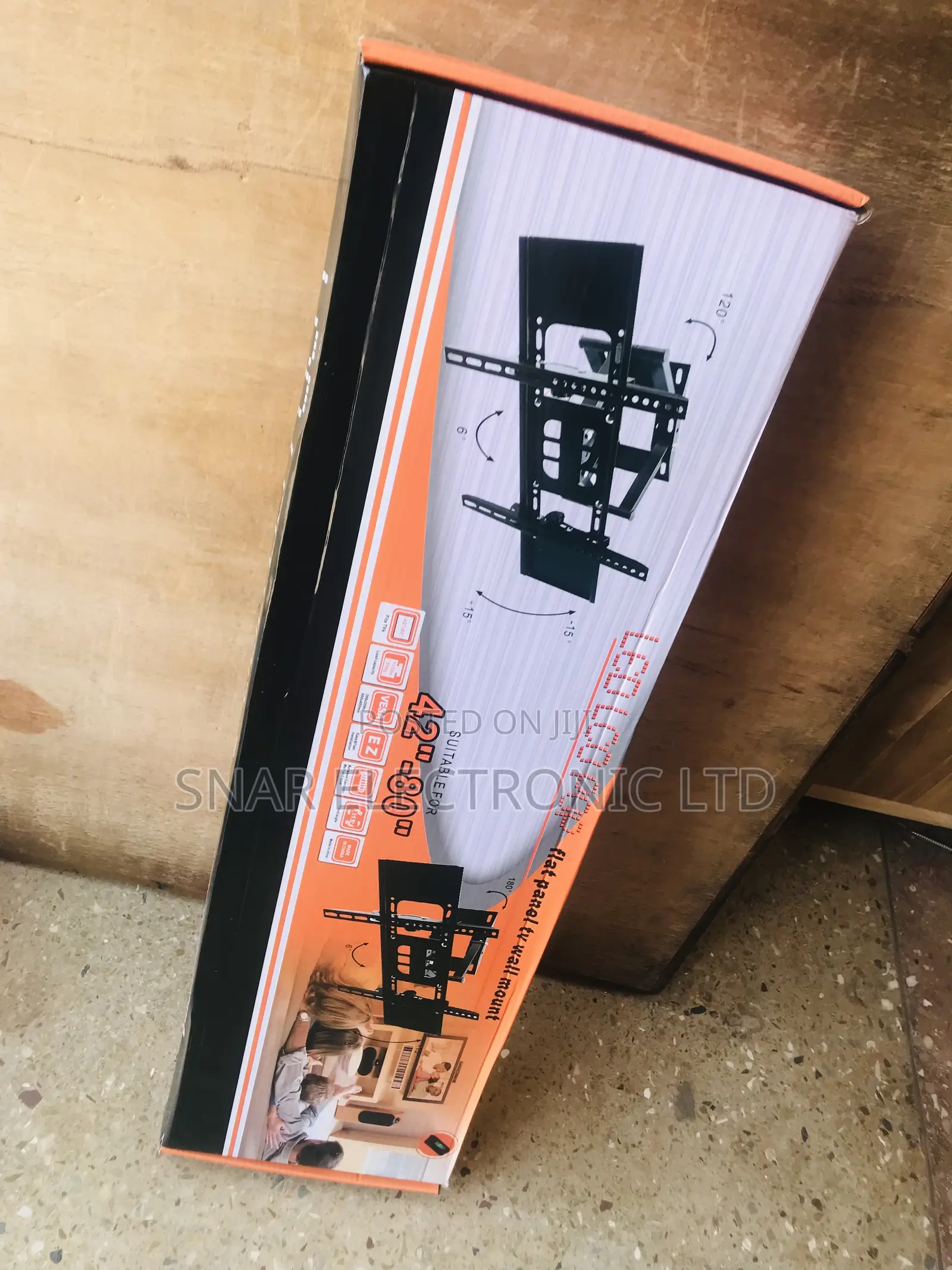 Highly Recommended Flat-Screen Adjustable TV Wall Mount
