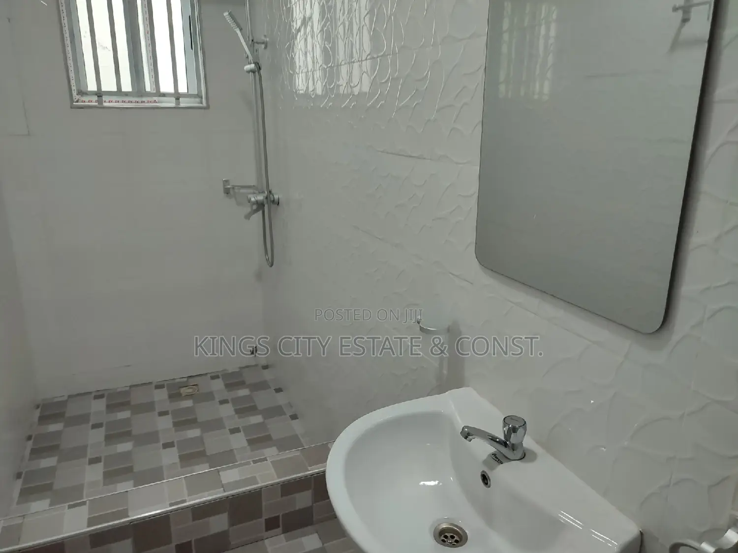 3bdrm House in Acp-Estate, Pokuase for sale