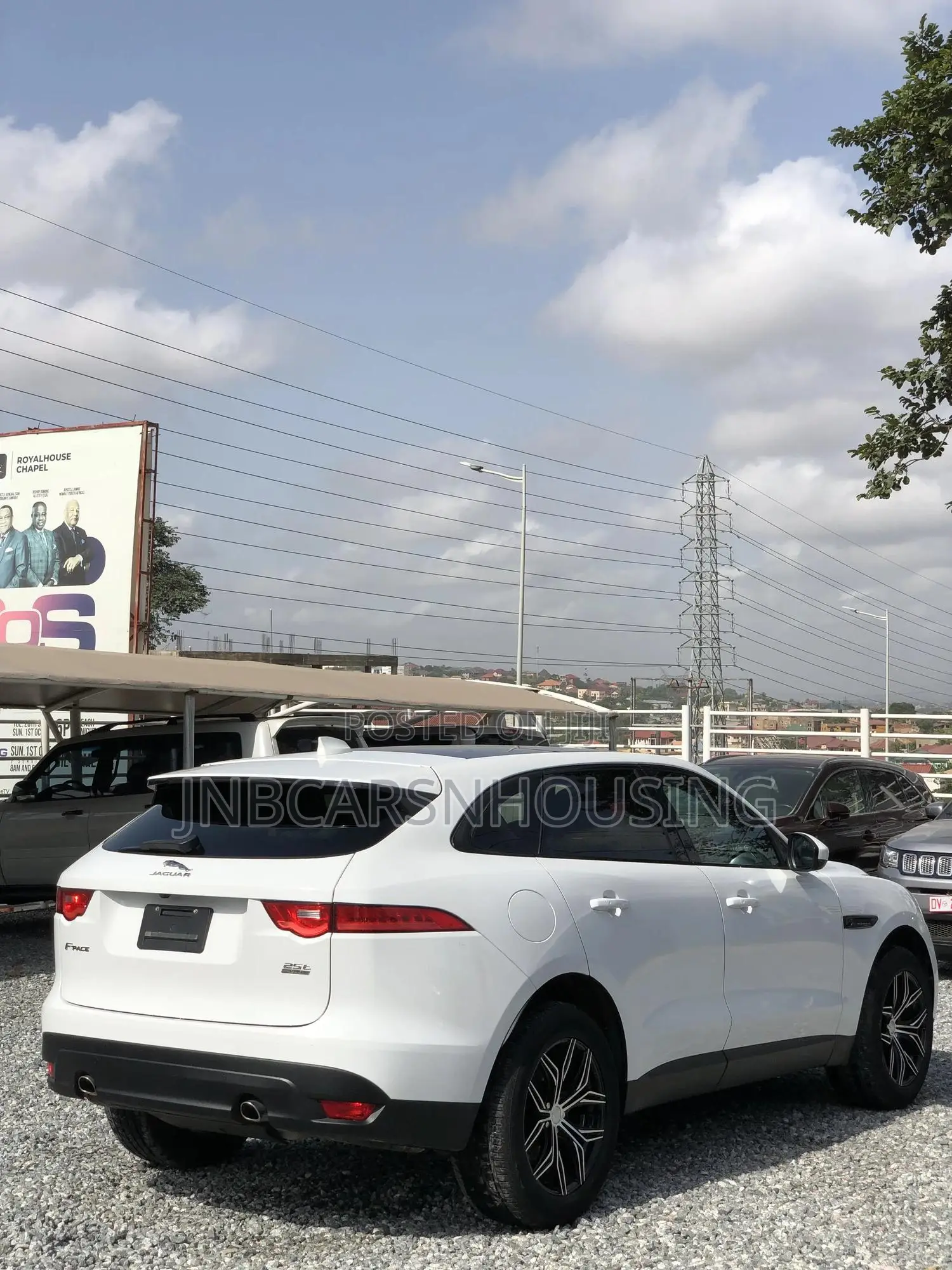 Jaguar F-Pace 20d Premium AWD 2019 White