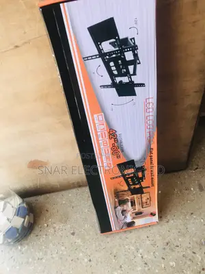 Highly Powerful Flat-Screen Adjustable TV Wall Mount