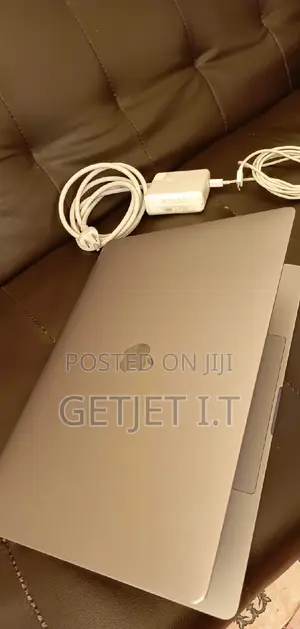 Laptop Apple MacBook Pro 16GB Intel Core I7 SSD 256GB