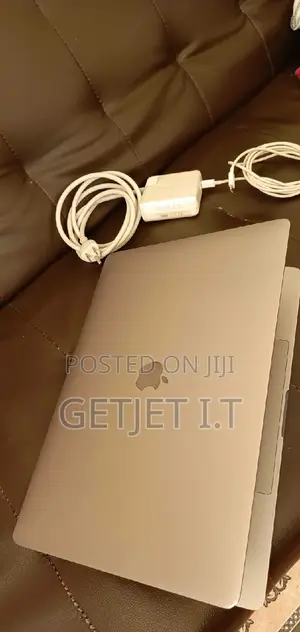 Laptop Apple MacBook Pro 16GB Intel Core I7 SSD 256GB