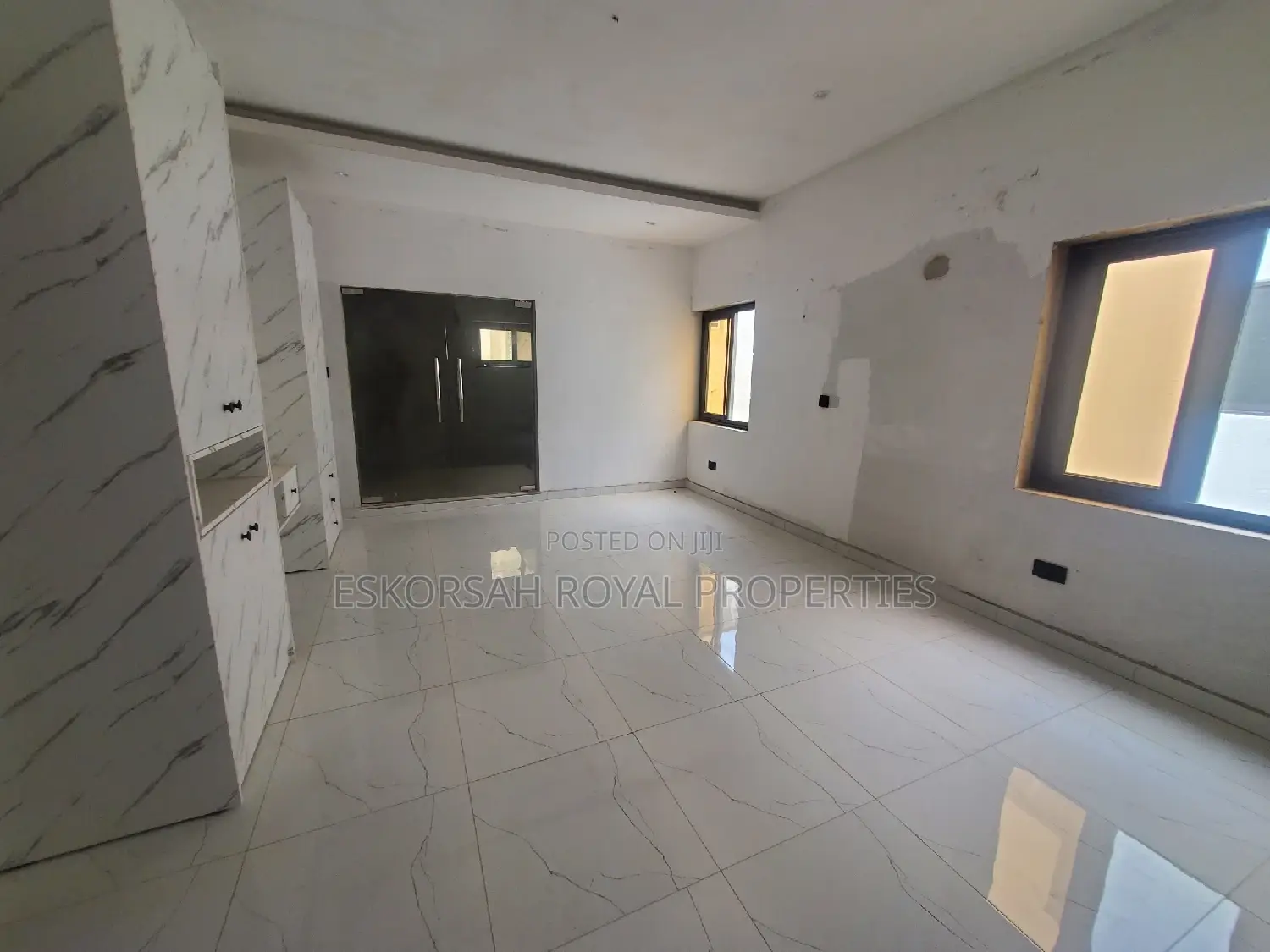 5bdrm House in East Legon, Adjiriganor for sale