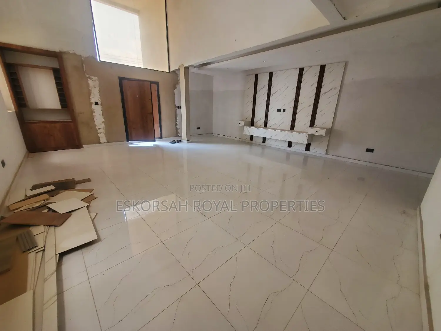 5bdrm House in East Legon, Adjiriganor for sale