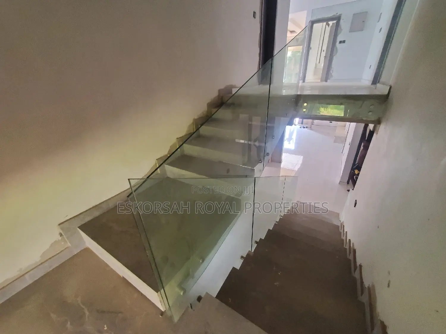 5bdrm House in East Legon, Adjiriganor for sale