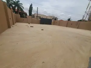 5bdrm House in East Legon, Adjiriganor for sale