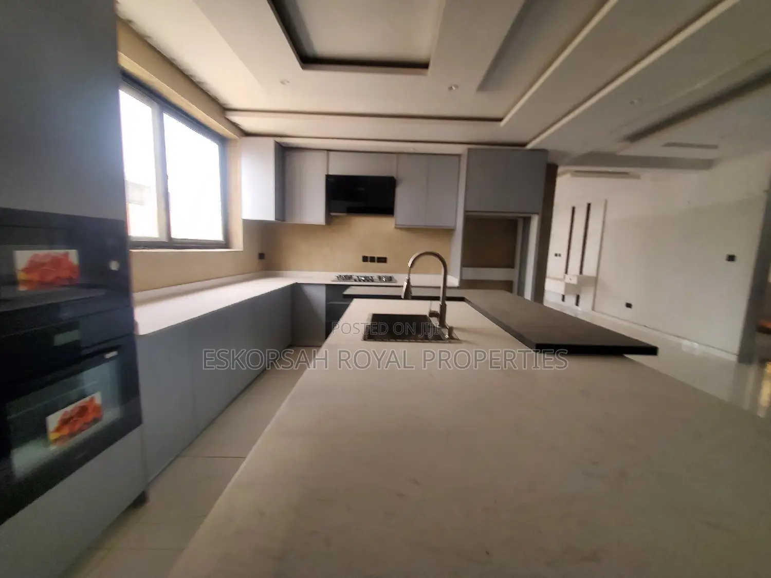 5bdrm House in East Legon, Adjiriganor for sale