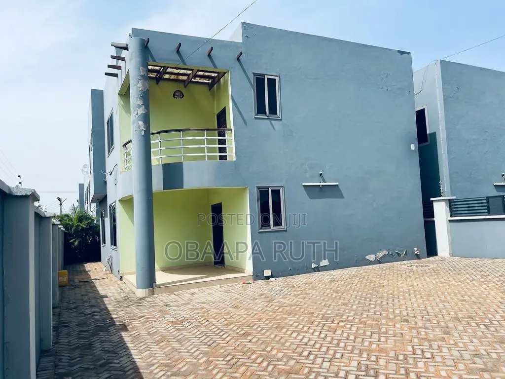 3bdrm House in Lakeside Estate for rent