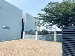 3bdrm House in Lakeside Estate for rent