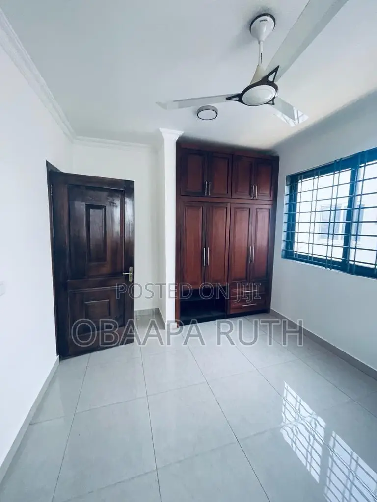3bdrm House in Lakeside Estate for rent