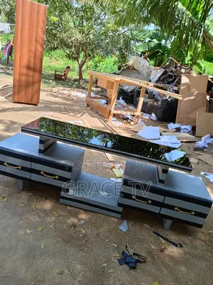 Quality TV Stand