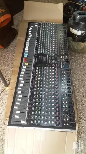 Smx32 Yamaha Mixer Console
