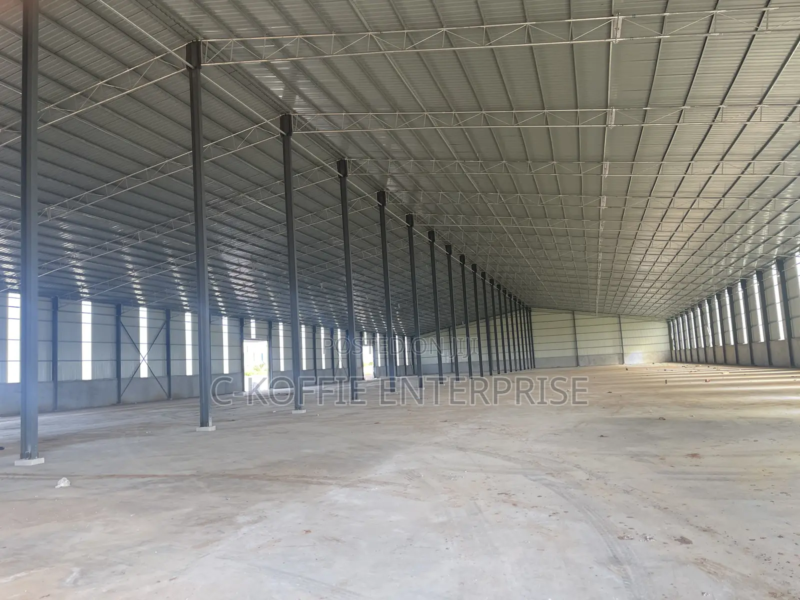 8000 SQM Warehouse + Apartments at Tema-Port for Rent