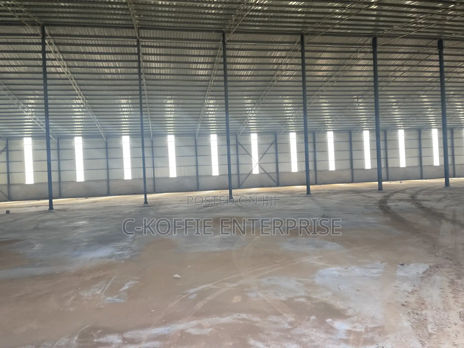 8000 SQM Warehouse + Apartments at Tema-Port for Rent