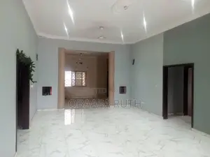 5bdrm House in Weija for sale